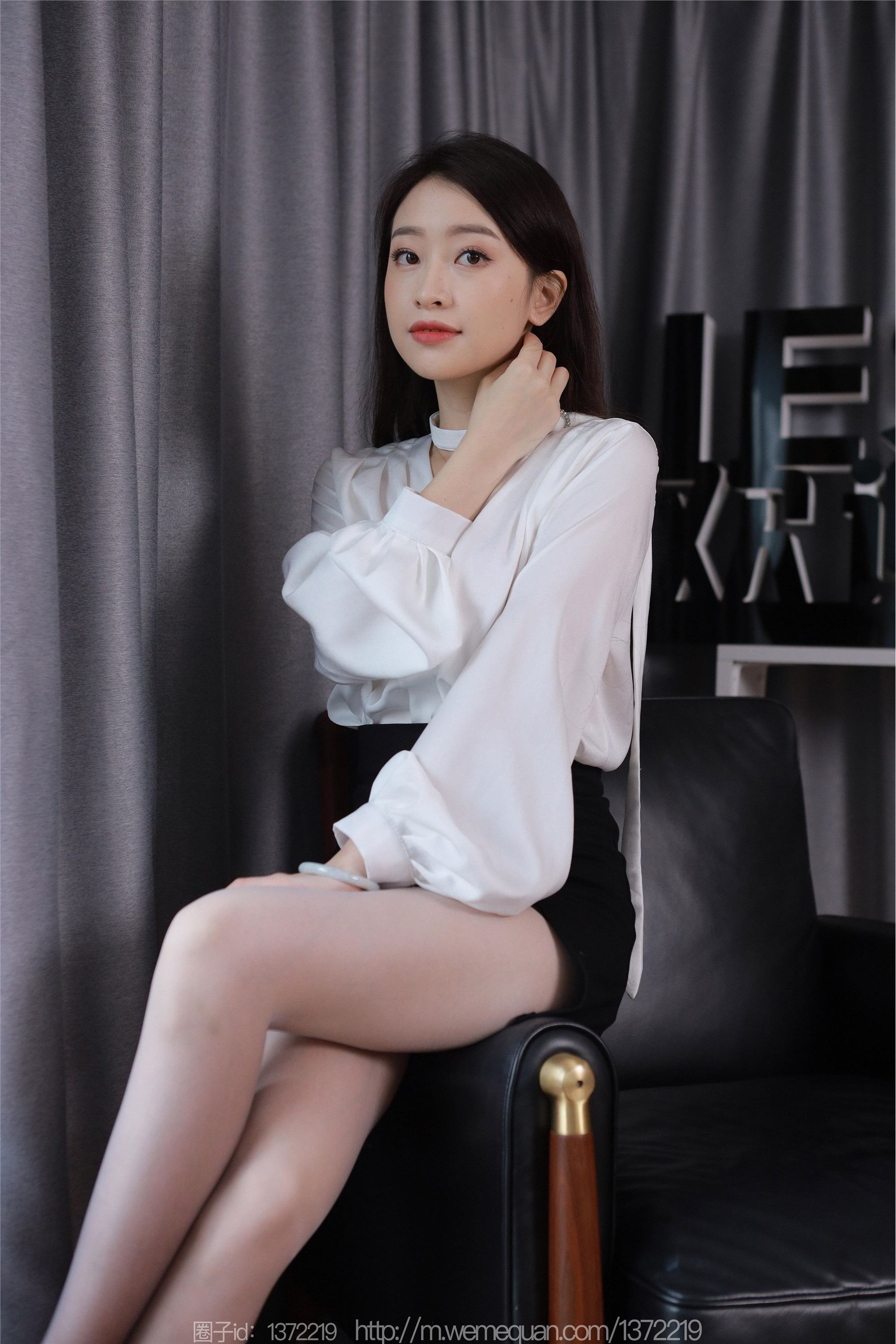 IESS异思趣向  2023.05.08 丝享家 1445 小婕《黑白渐变》